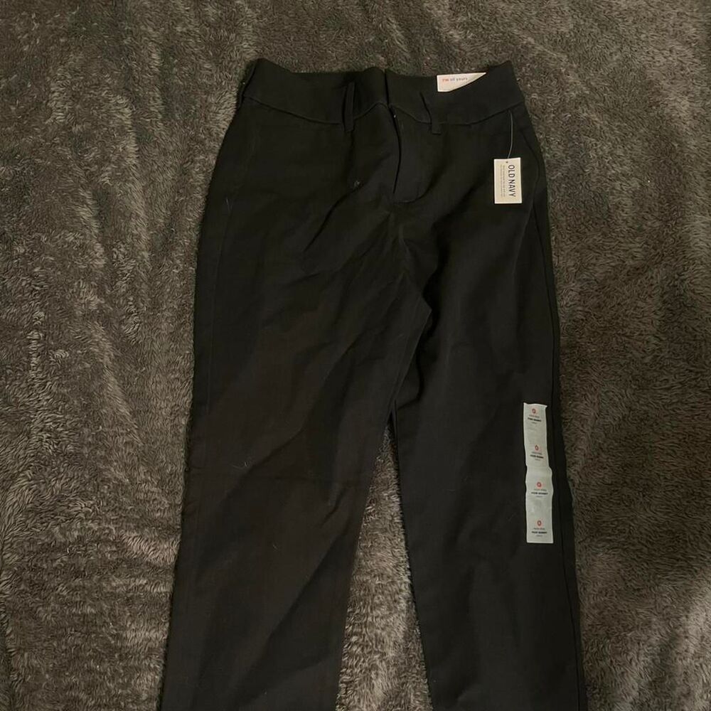 Old Navy black high-rise pixie skinny slacks Size 0